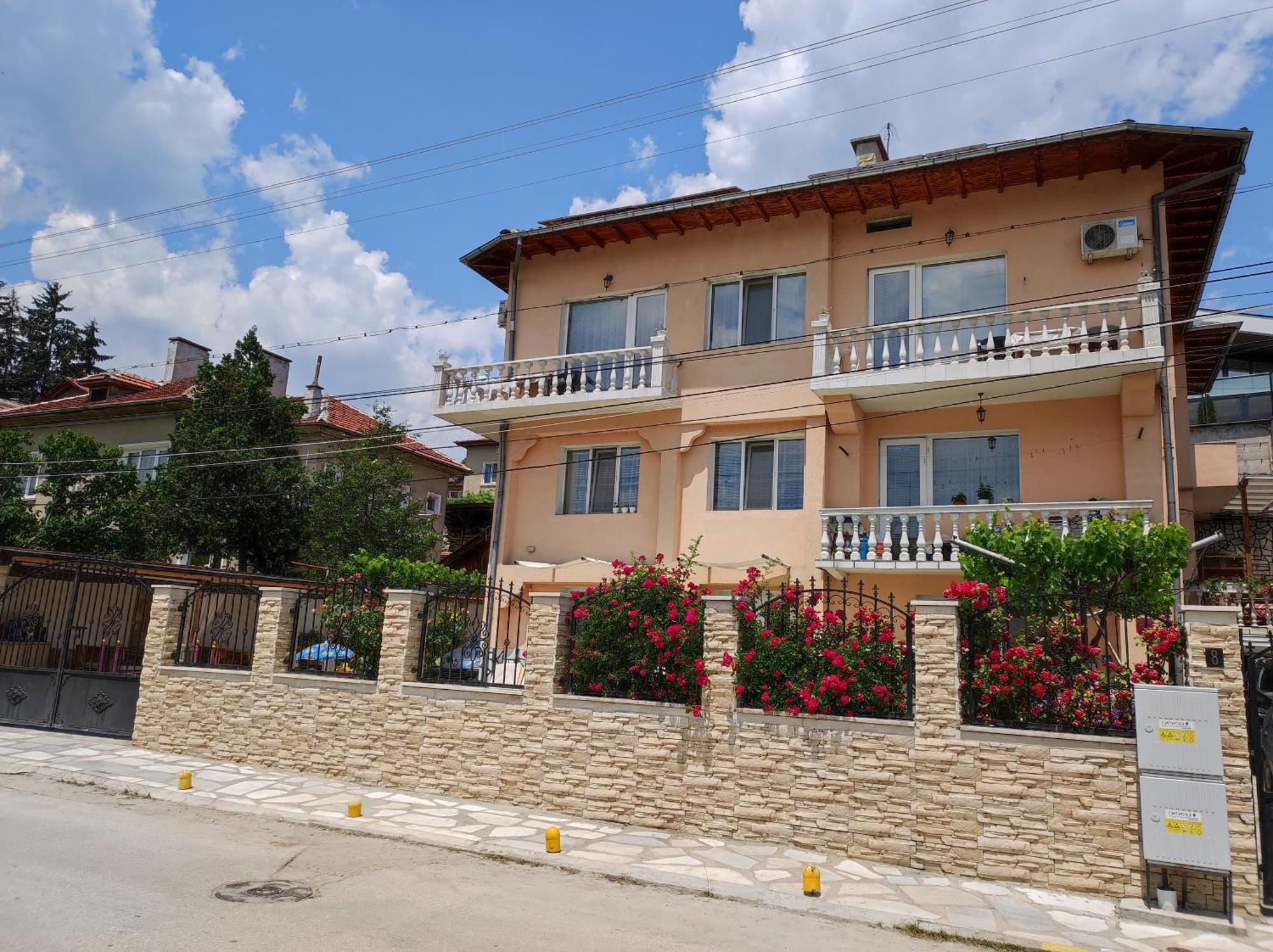 ולינגראד Family Hotel Velevi מראה חיצוני תמונה